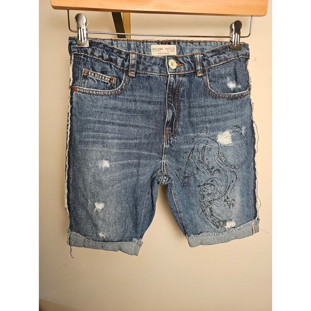 Zara Collection Morocco - Embroidered Panyhet Distressed Denim Shorts